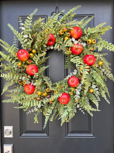Autumn Honeycrisp Apple Wreath with Life-Size Fruit - TwoInspireYou