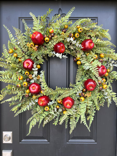 Fall Red Delicious Apple Wreath, Life Size Apples - TwoInspireYou