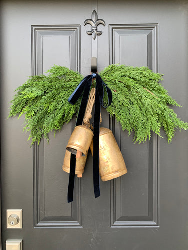 Christmas Cedar Wreath, A Nostalgic Christmas for Your Front Door - TwoInspireYou