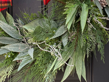 Woodlands Christmas Wreath - TwoInspireYou