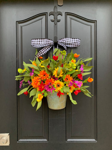 Colorful Daisy Bucket Wreath - TwoInspireYou