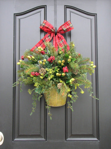 Christmas Winter Bucket Wreath
