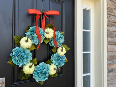 Simple Pumpkin and Hydrangea Wreath - TwoInspireYou