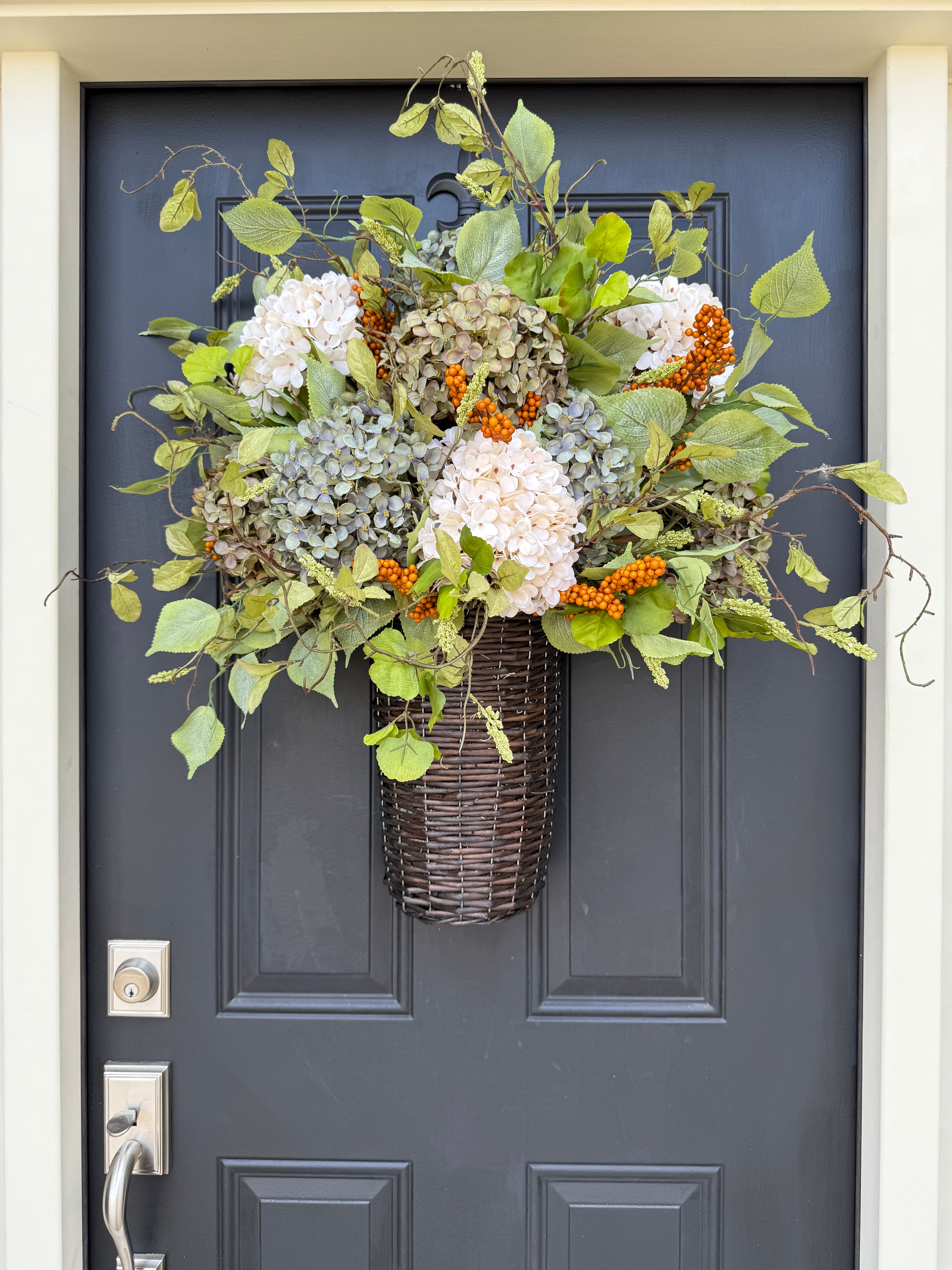 Hydrangea & Berry Fall Door Basket – Rustic Autumn Floral Hanger