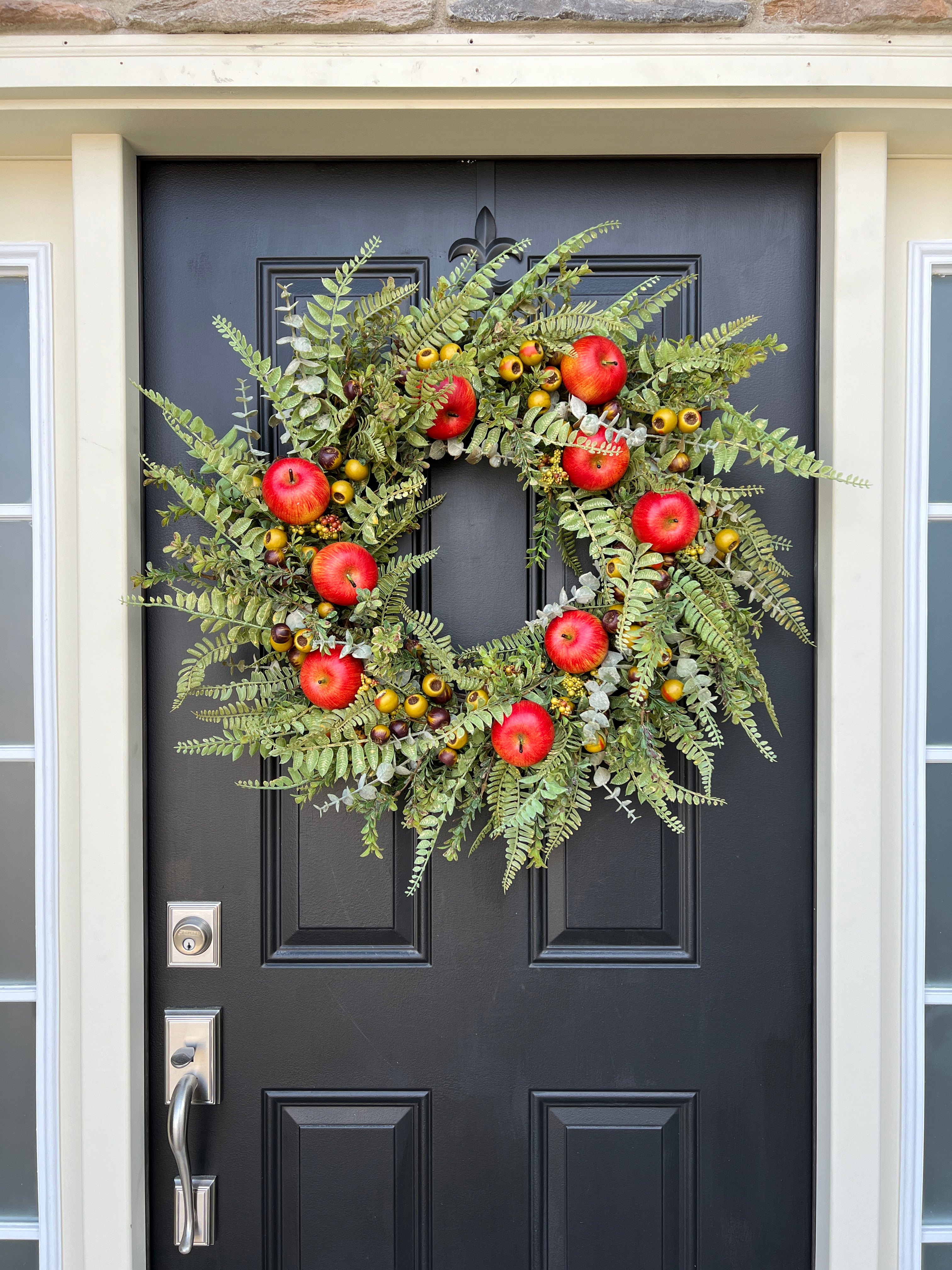 Autumn Honeycrisp Apple Wreath with Life-Size Fruit