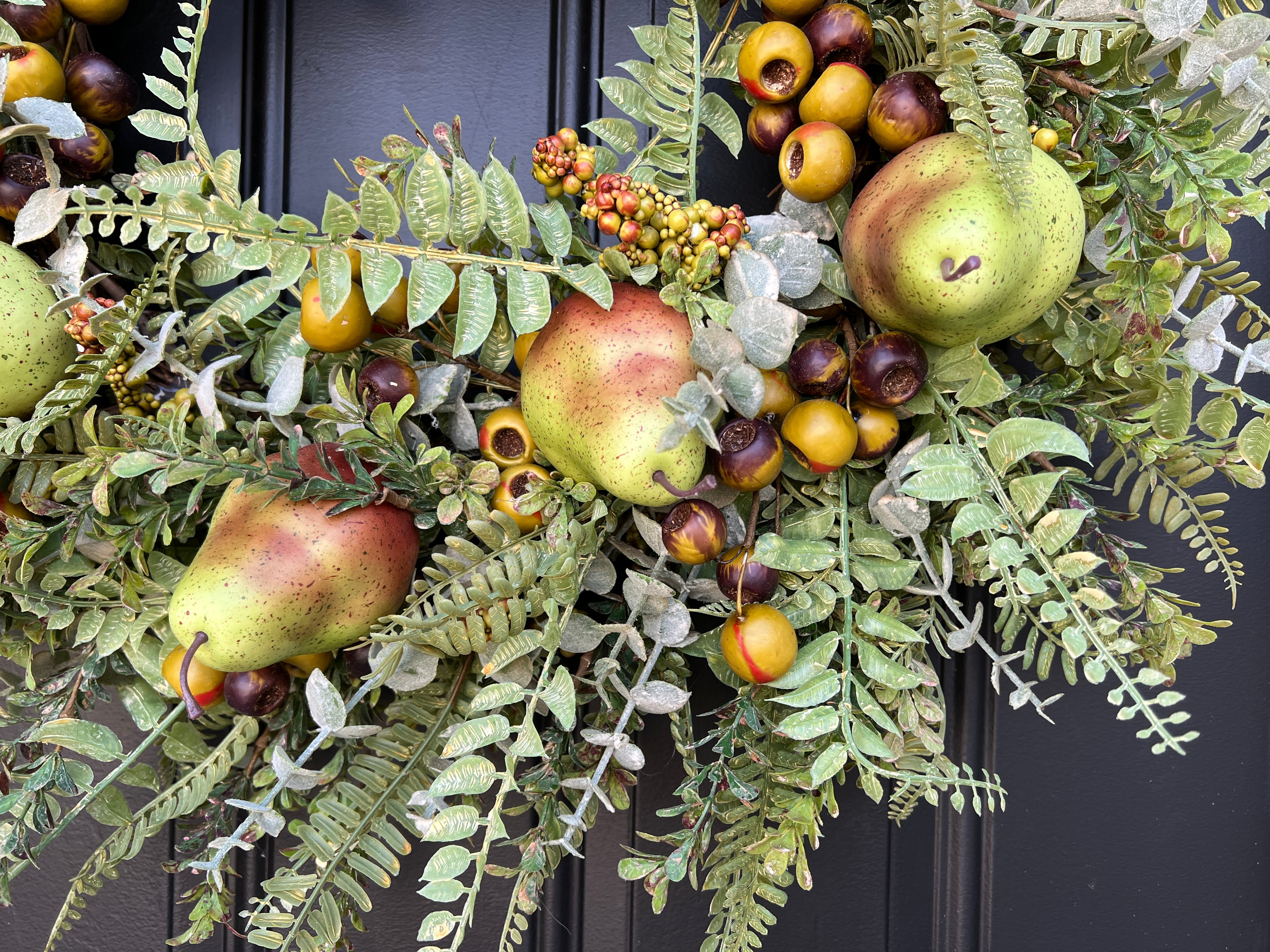 Green Pear Fall Wreath with Life-Size Fruit