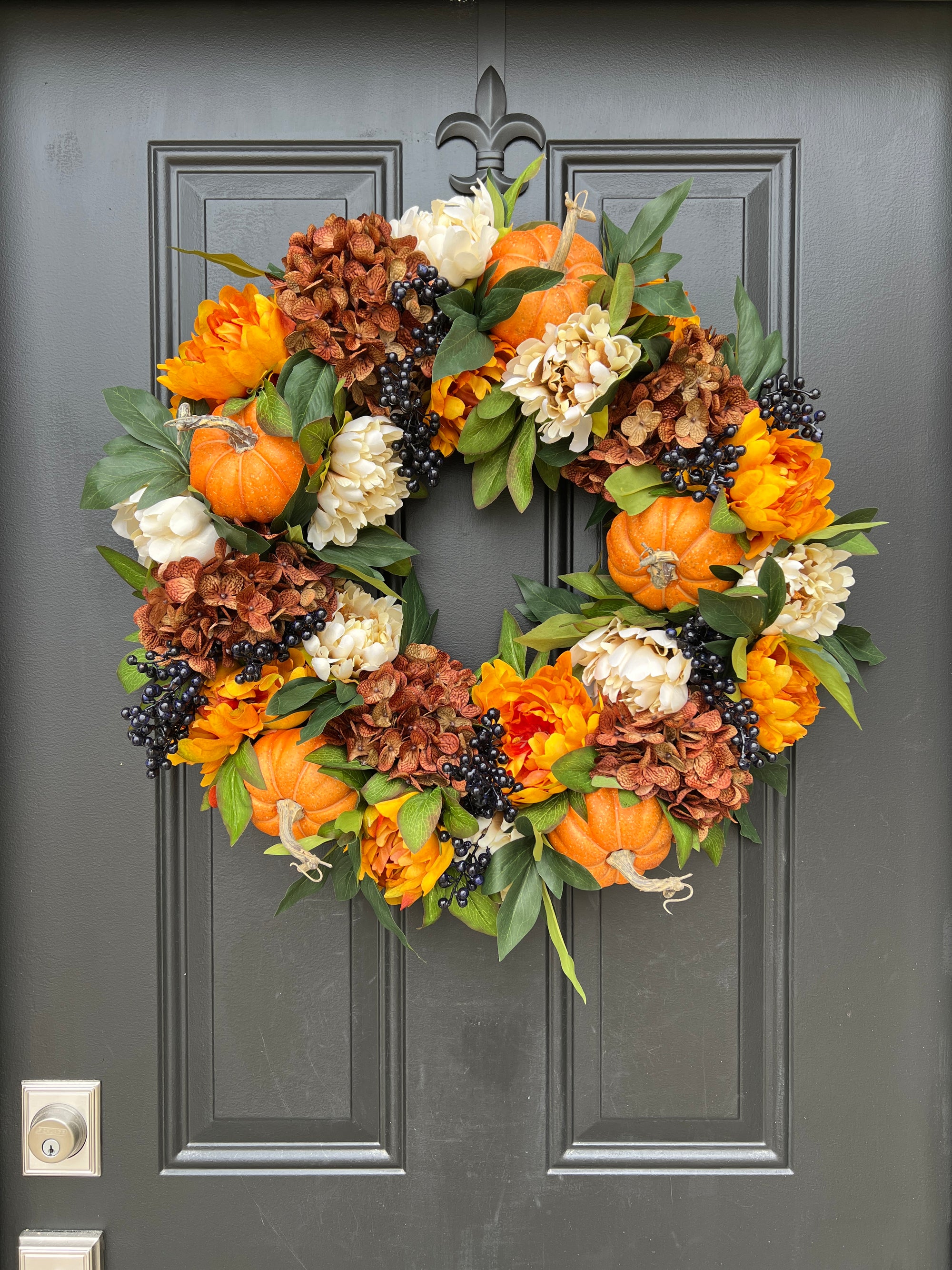 Autumn Pumpkins Wreath, Nostalgic Fall Wreath for Front Door