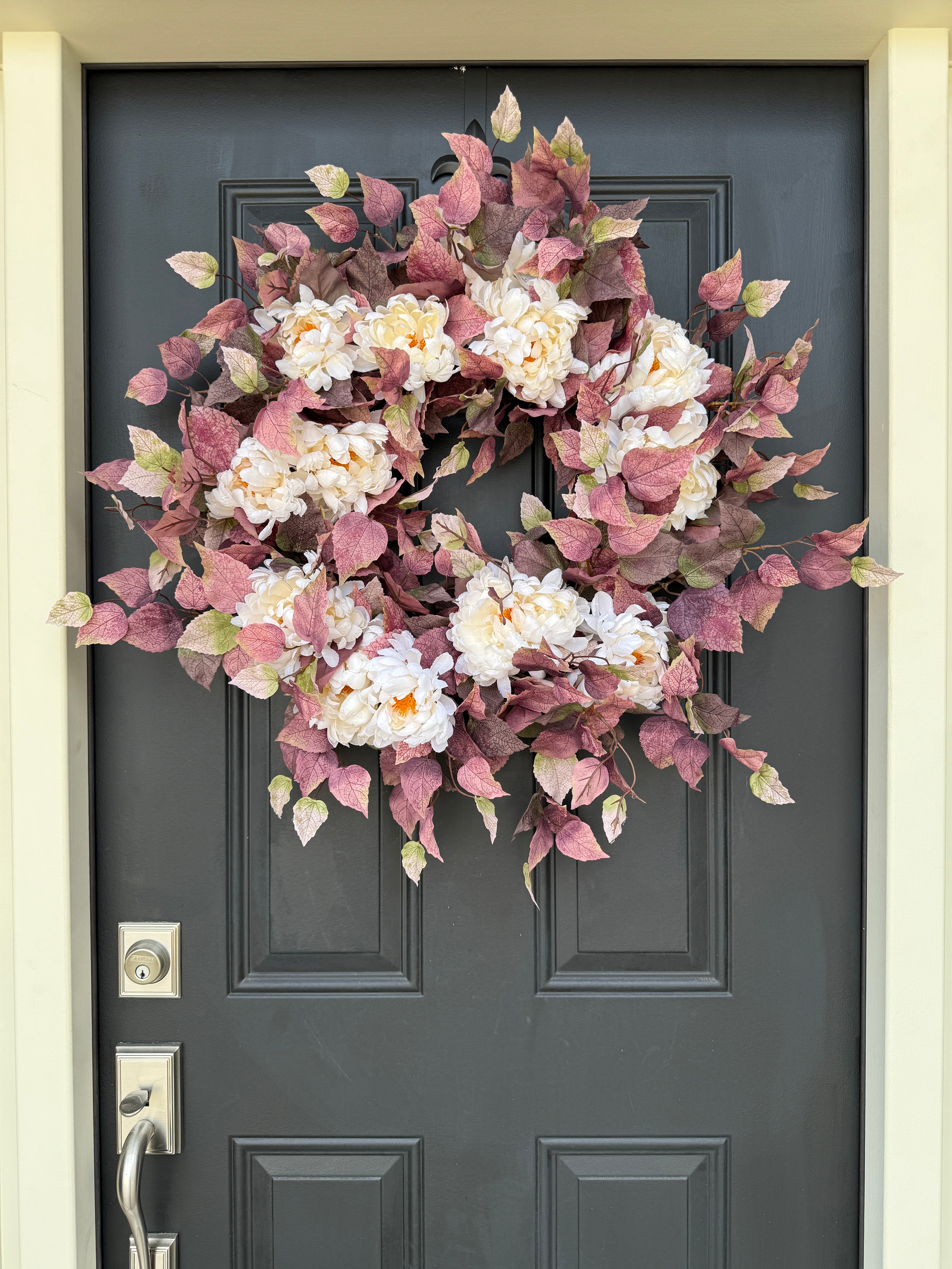 White Mum & Purple Leaves Fall Wreath – Elegant Autumn Door Decoration
