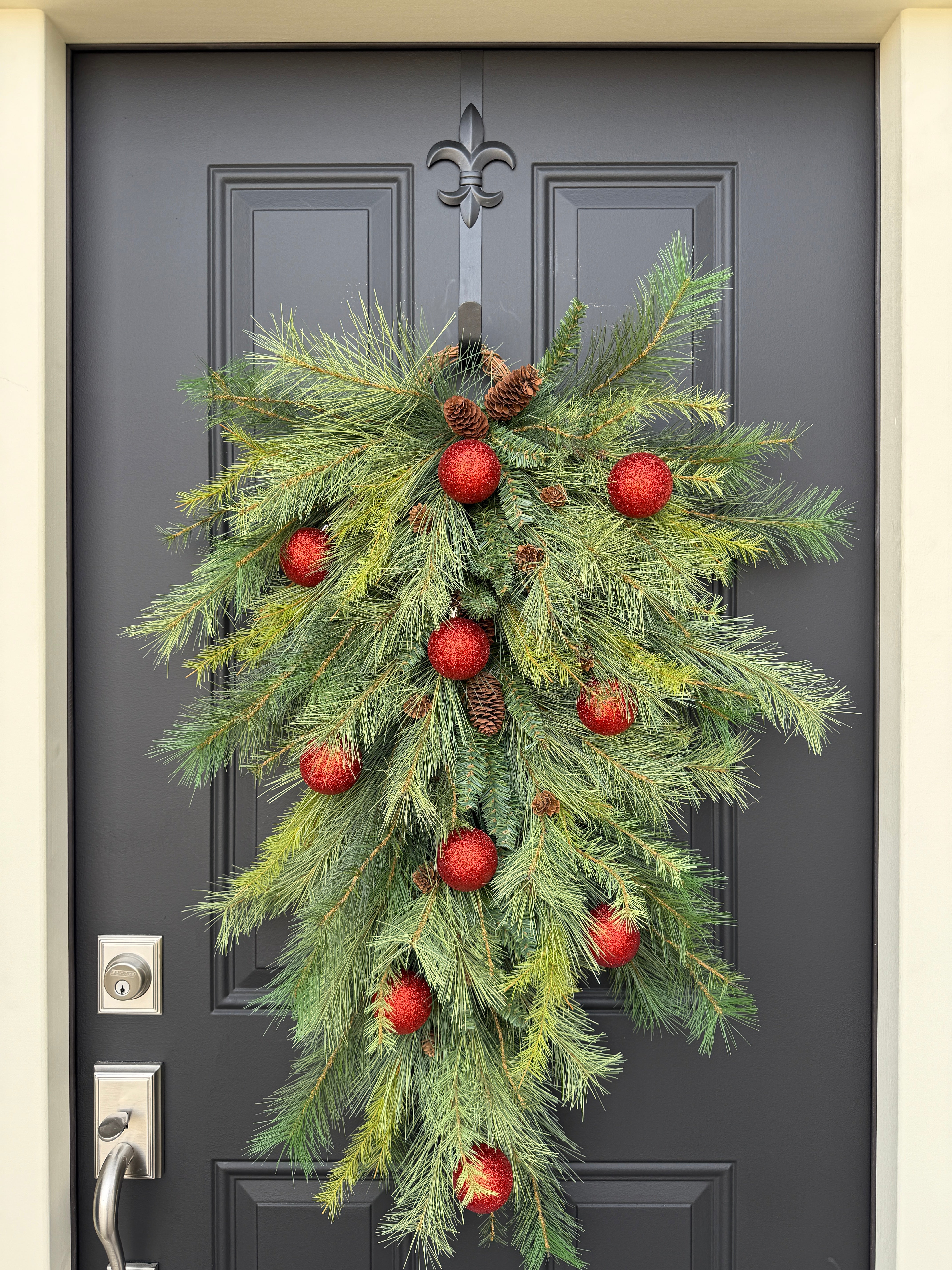 Deluxe Red Ornament & Pine Swag – Handcrafted Christmas Door Decor |