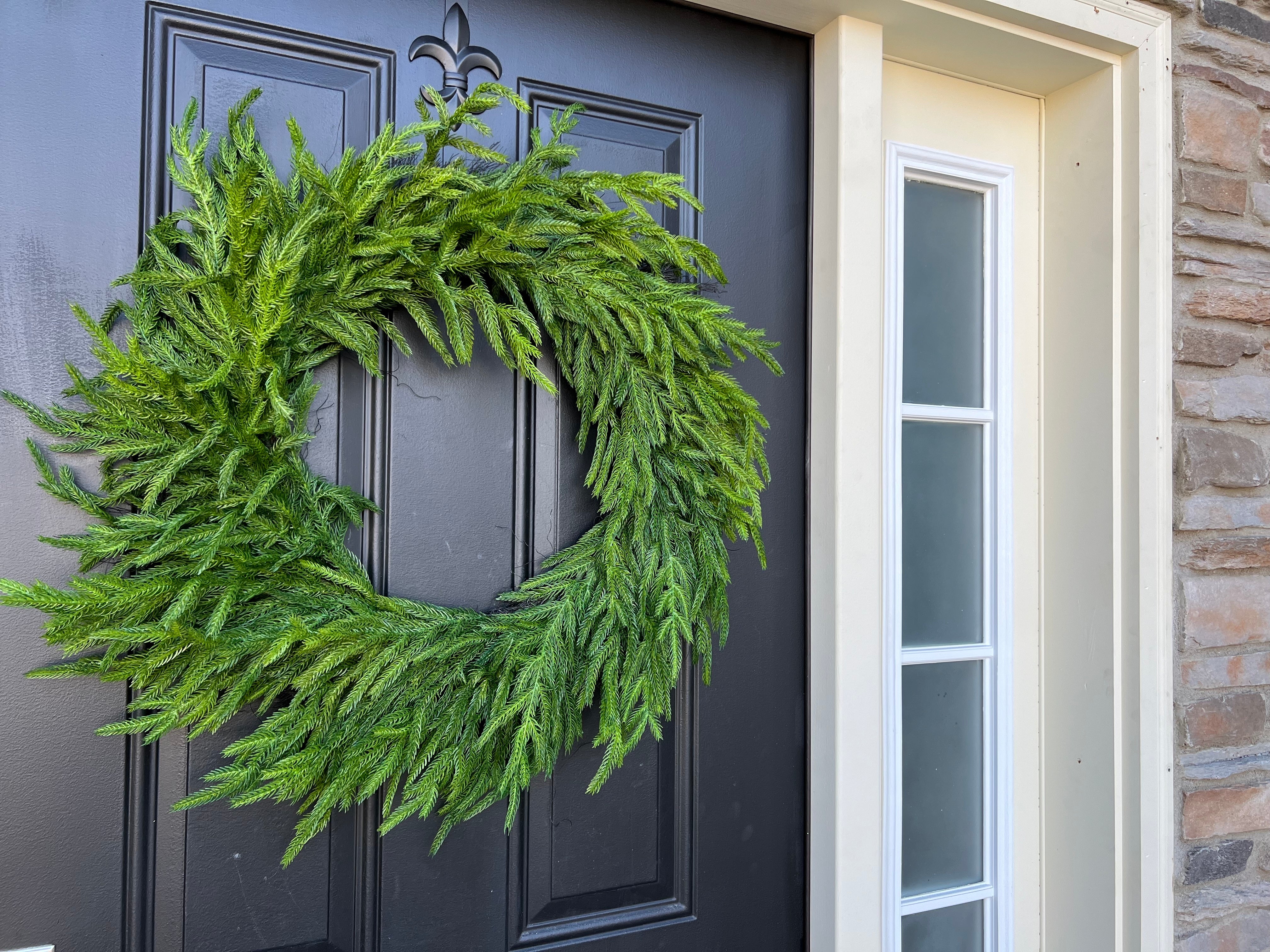 Evergreen Simplicity Christmas Wreath