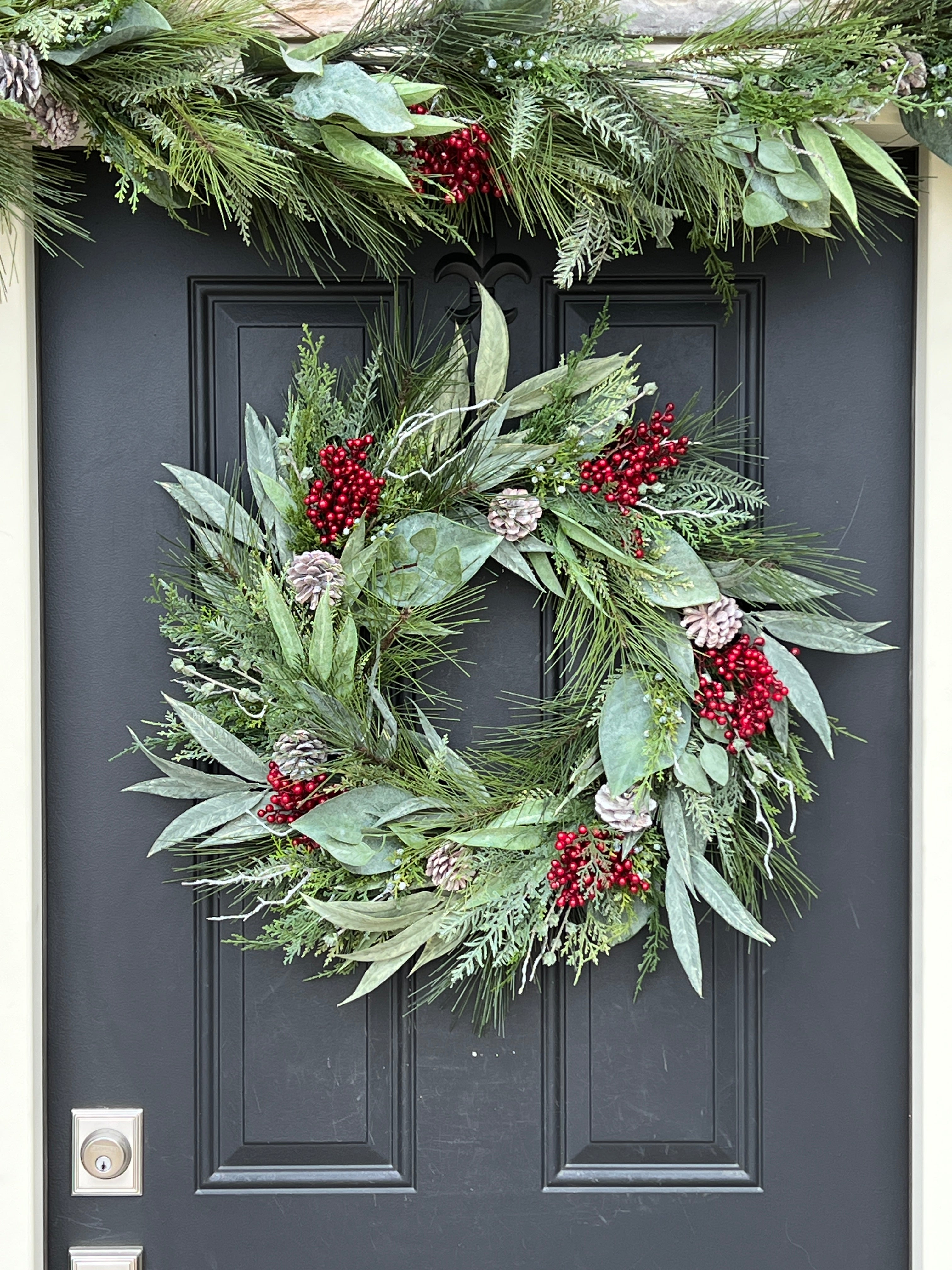 Pine Magnolia and Bayleaf Winter Wonderland Garland