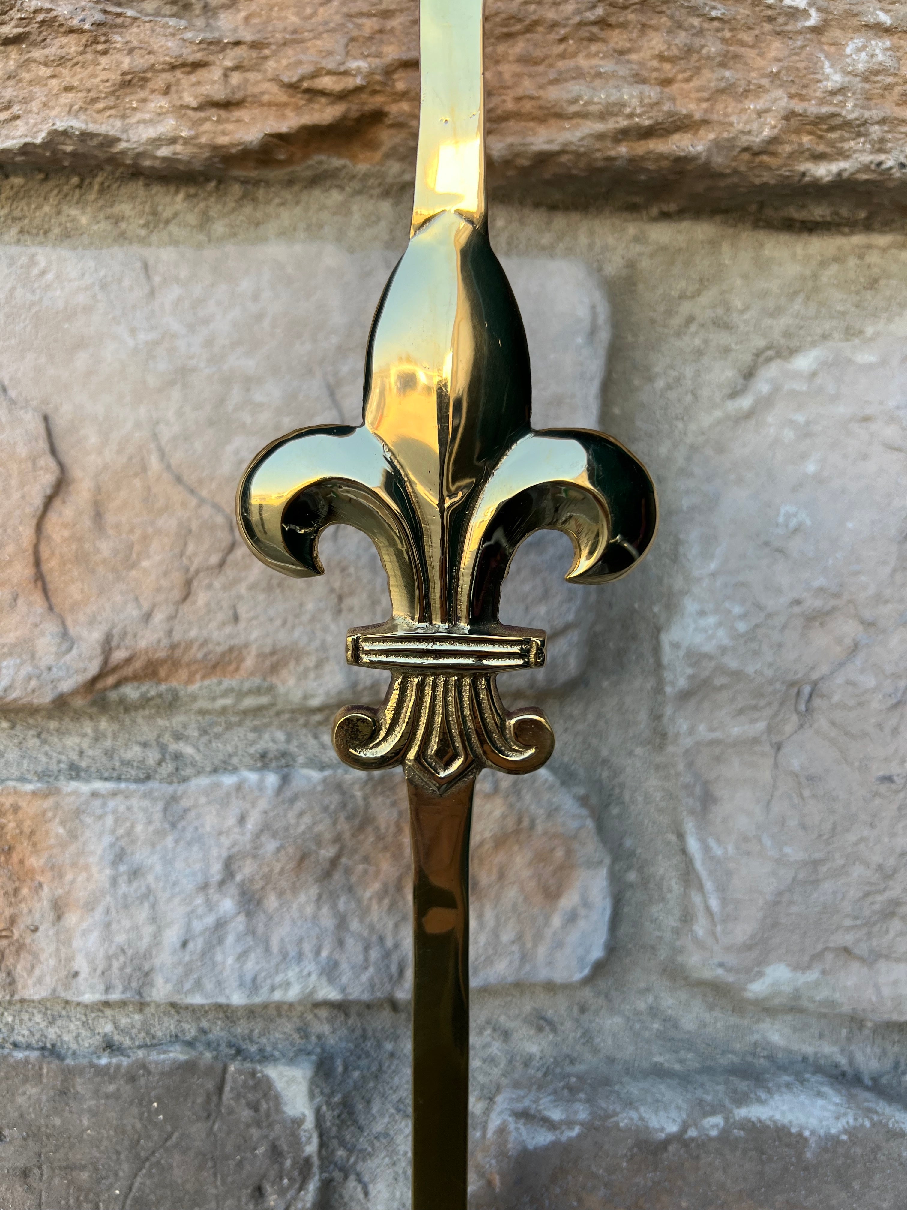 fleur de lis plant hanger Metallic Fleur de Lis Wreath Hanger Pewter