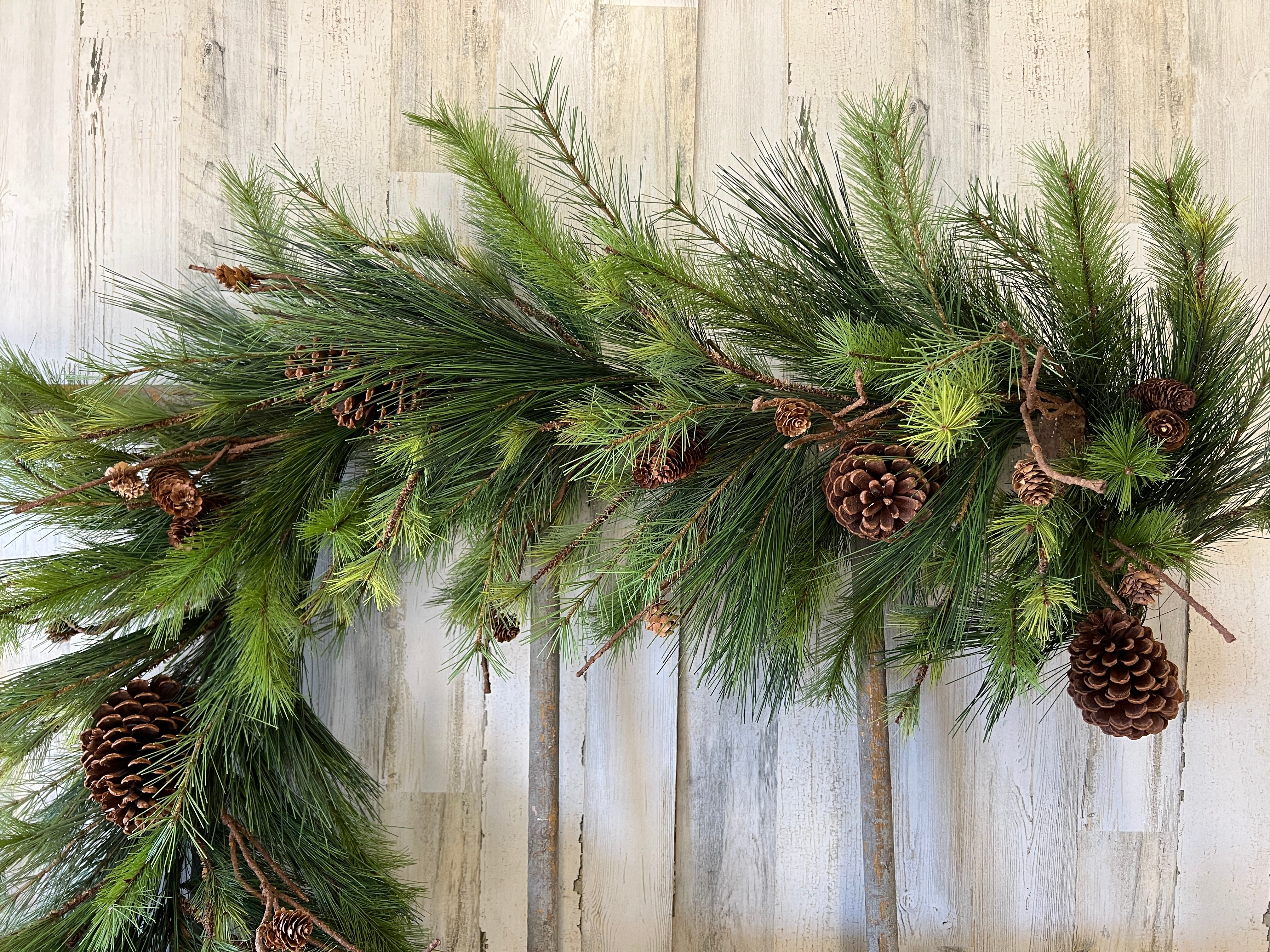 Deluxe Mountain Pine Garland