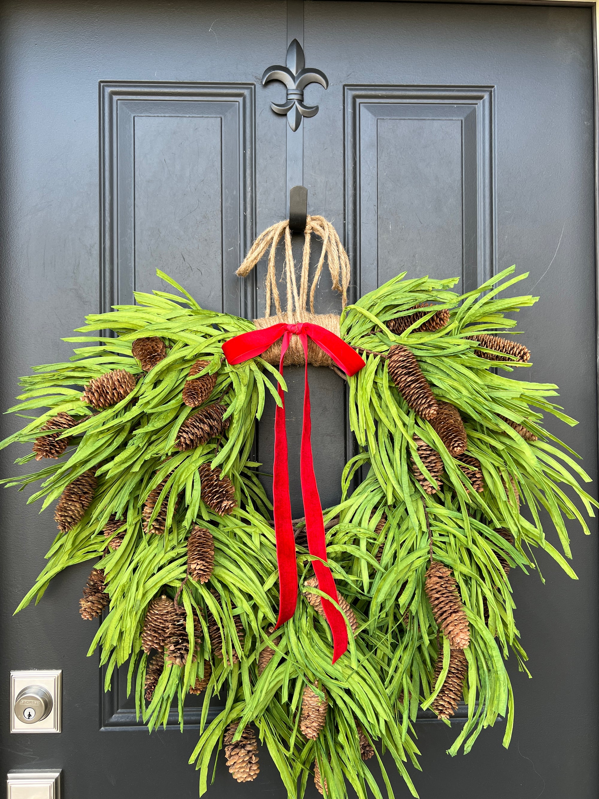 Country Christmas Wreath with Pinecones