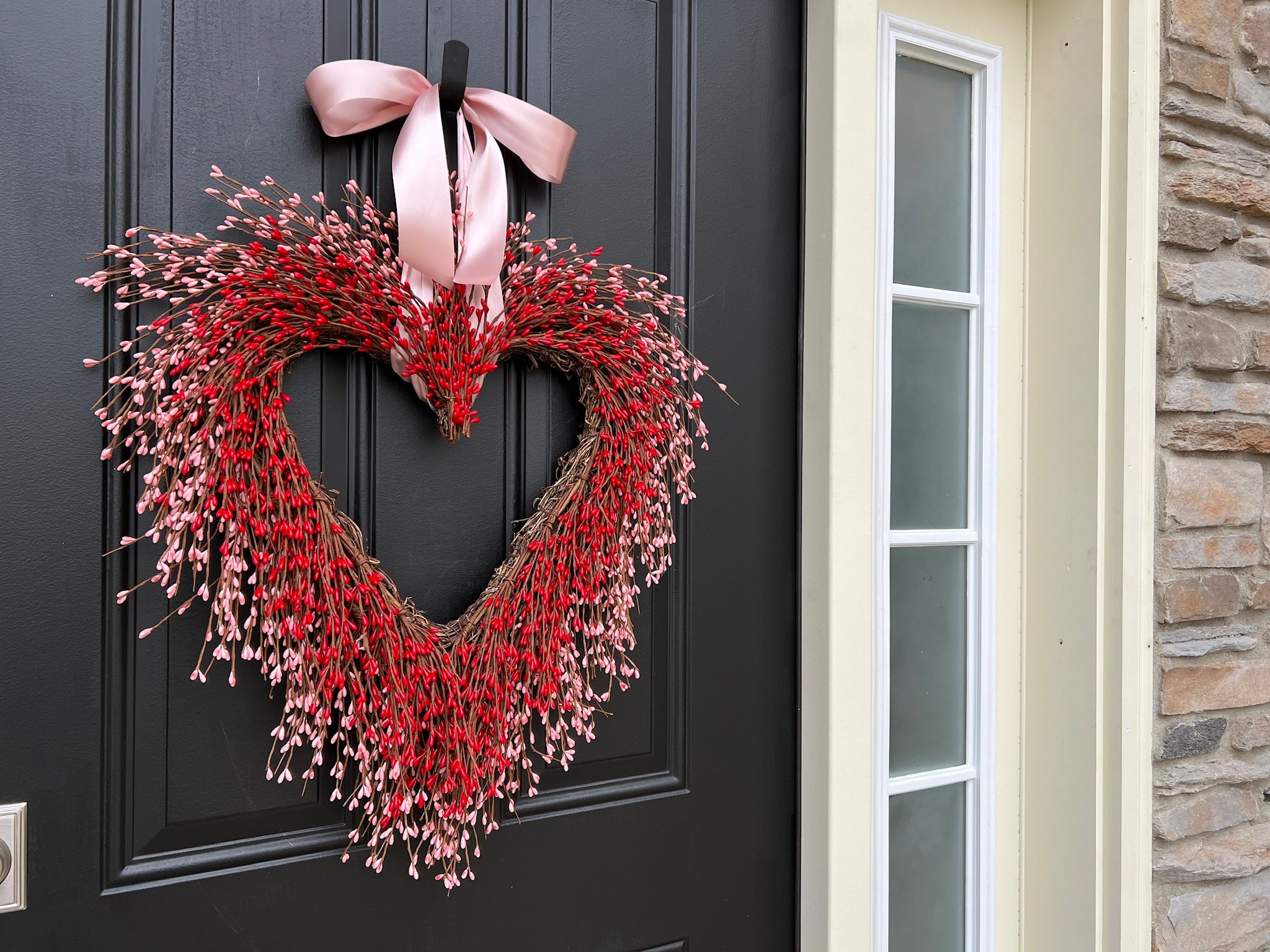 Valentine Wreath, Valentines Day Wreath, Valentine Wreaths for Front Door,  Valentine Swag, Heart Wreath, Valentine Decor, Heart Decor, 