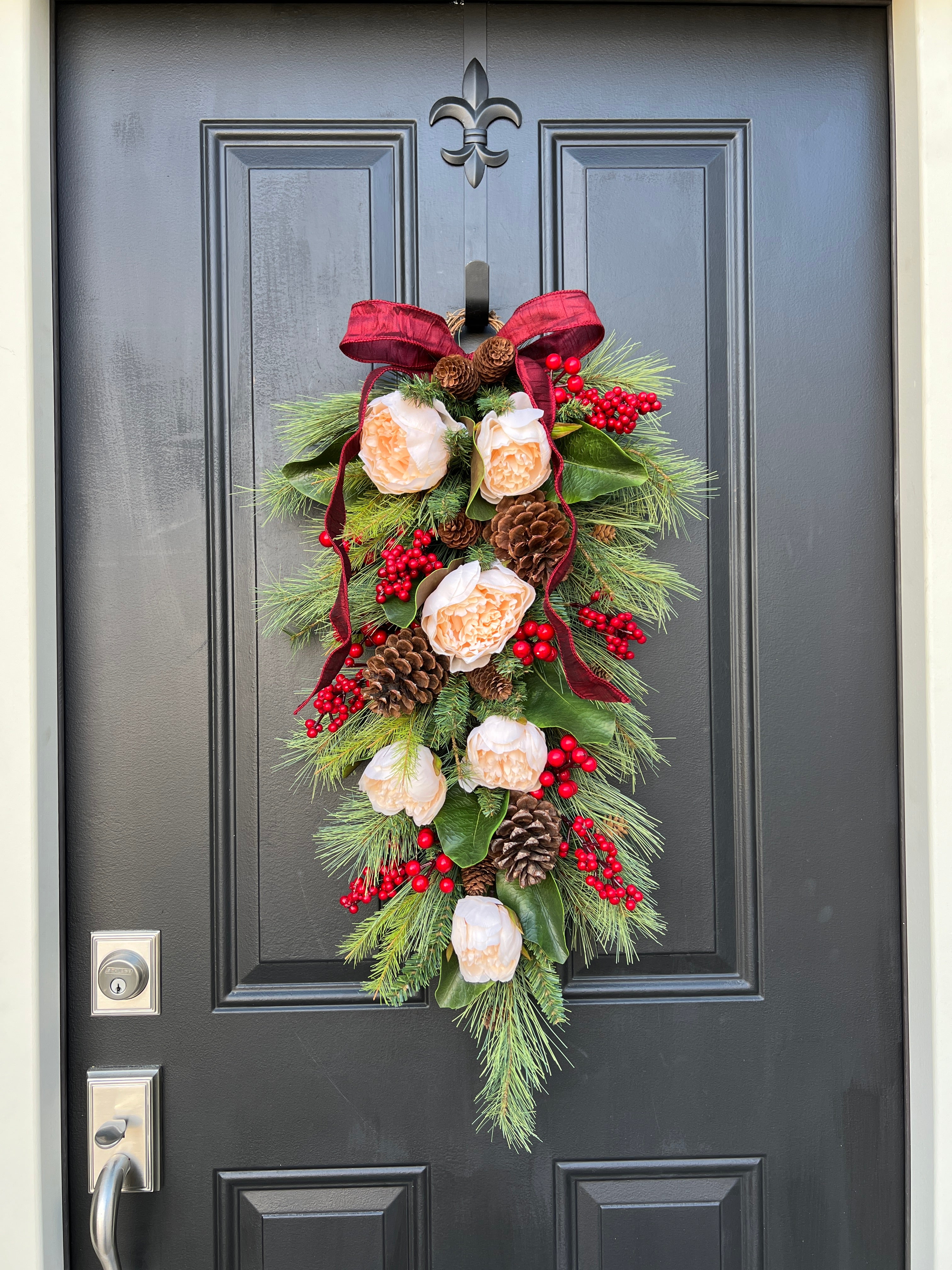 Pine Teardrop Wreath with Magnolia Leaves & Cream Peonies