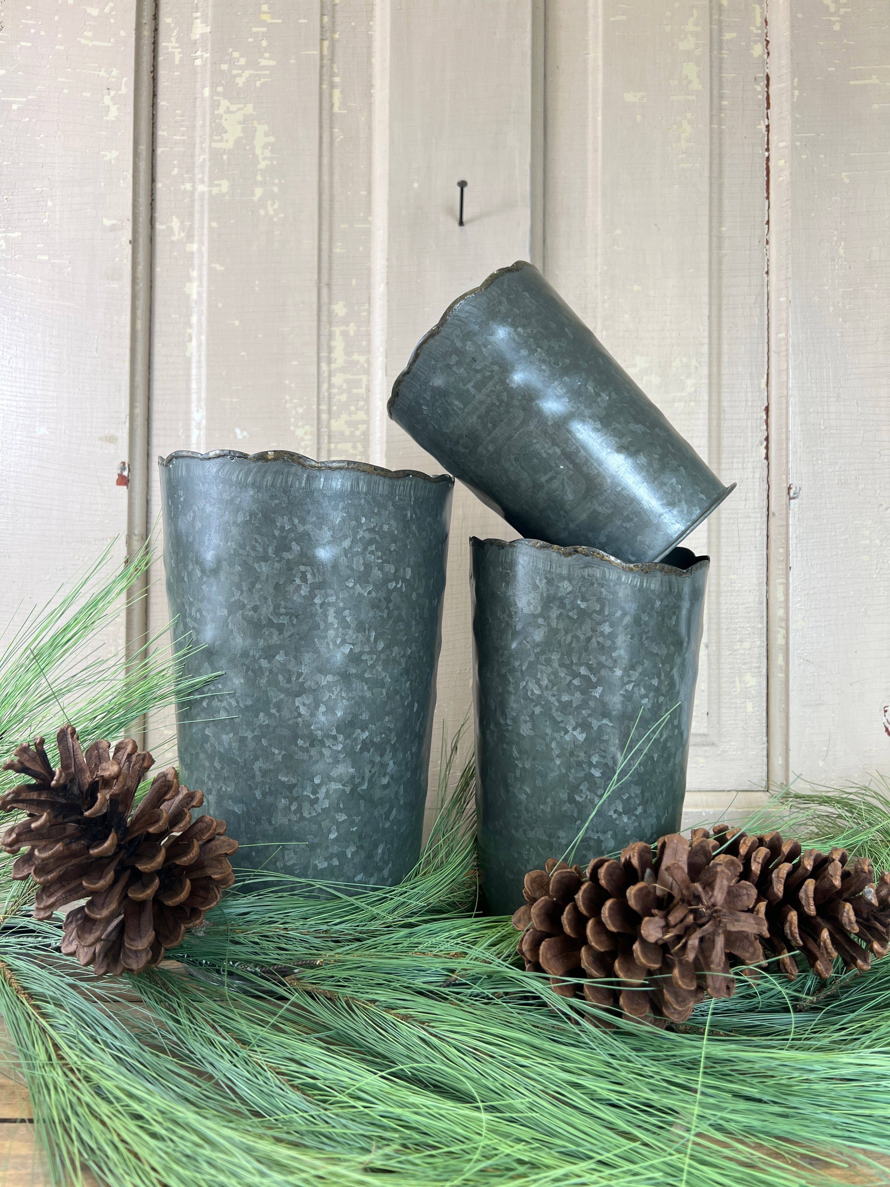 Set of 3 Nesting Metal Floral Containers