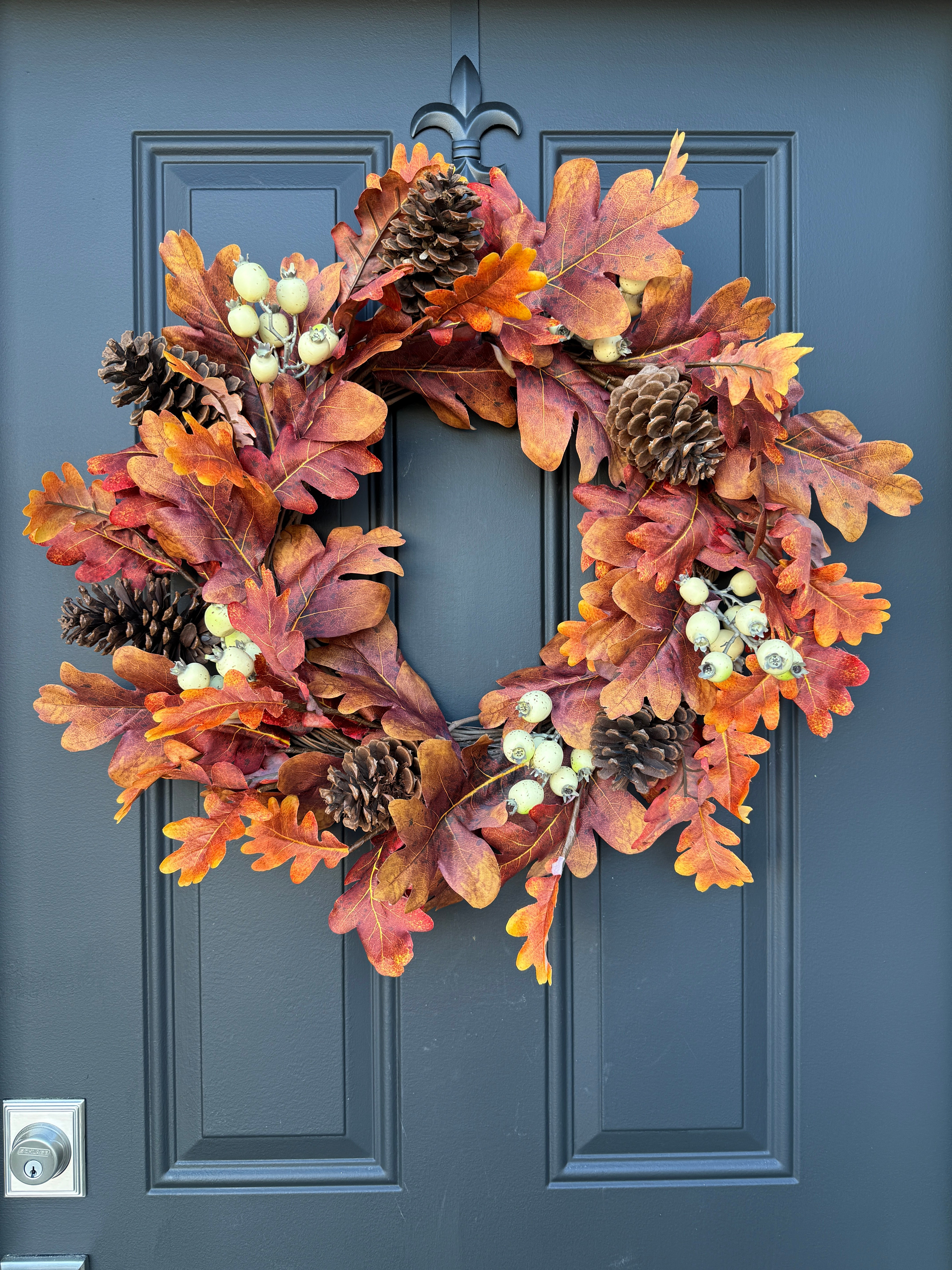 Rustic Oak Leaf and Pinecone Wreath with Cream Berries |
