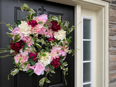 English Garden Bouquet Wreath with Ivy - TwoInspireYou