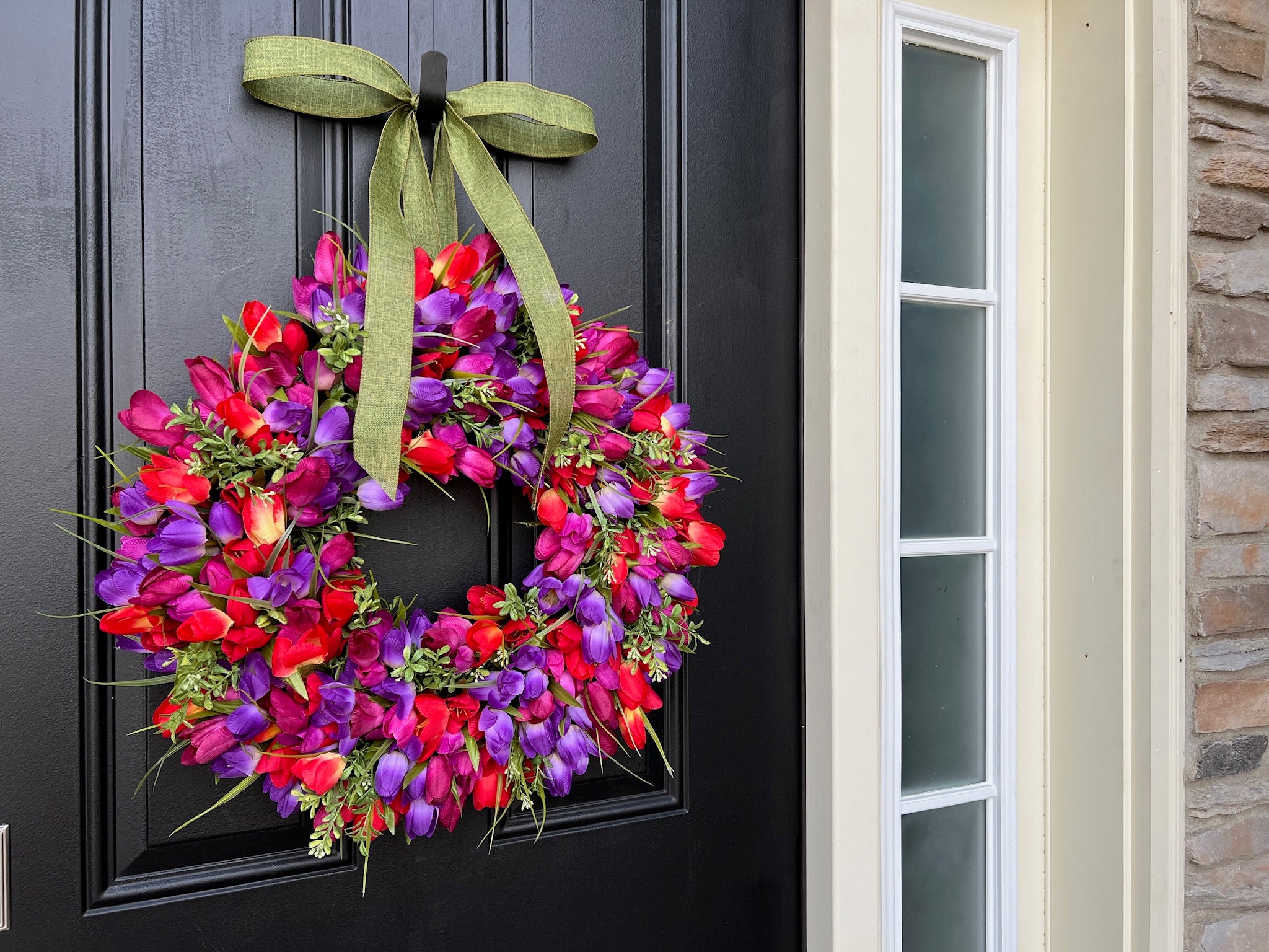 Vibrant Berry Jam Tulip Wreath with Boxwood