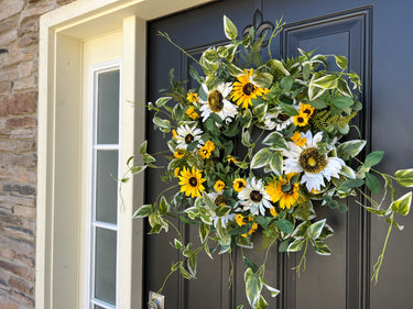 Summer Cottage Sunflower Wreath - TwoInspireYou