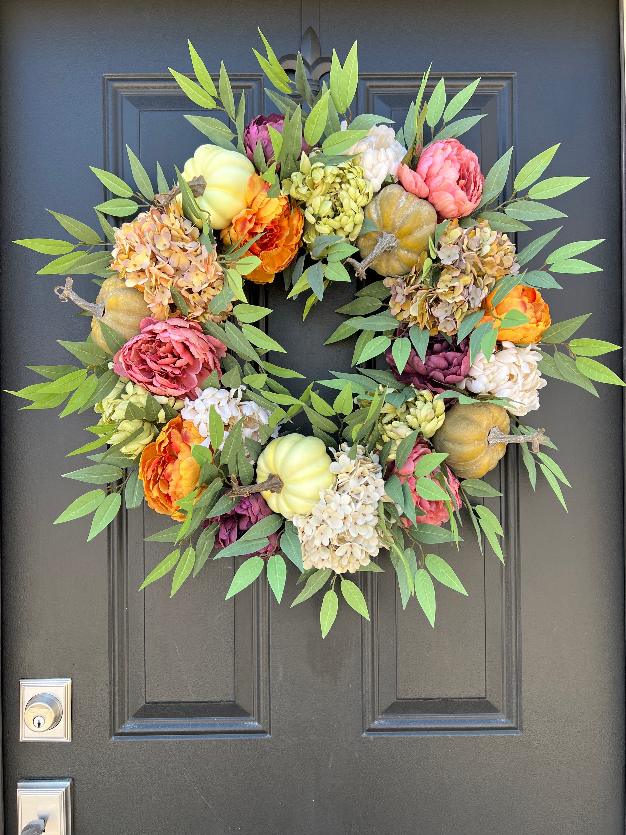 Fall Cottage Wreath with Pumpkins