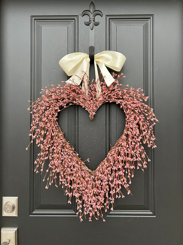 Berry Heart 8 Twig Wreath Primrue Wreath Color: Pink