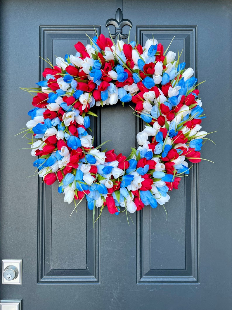 Red, white and blue tulip wreath