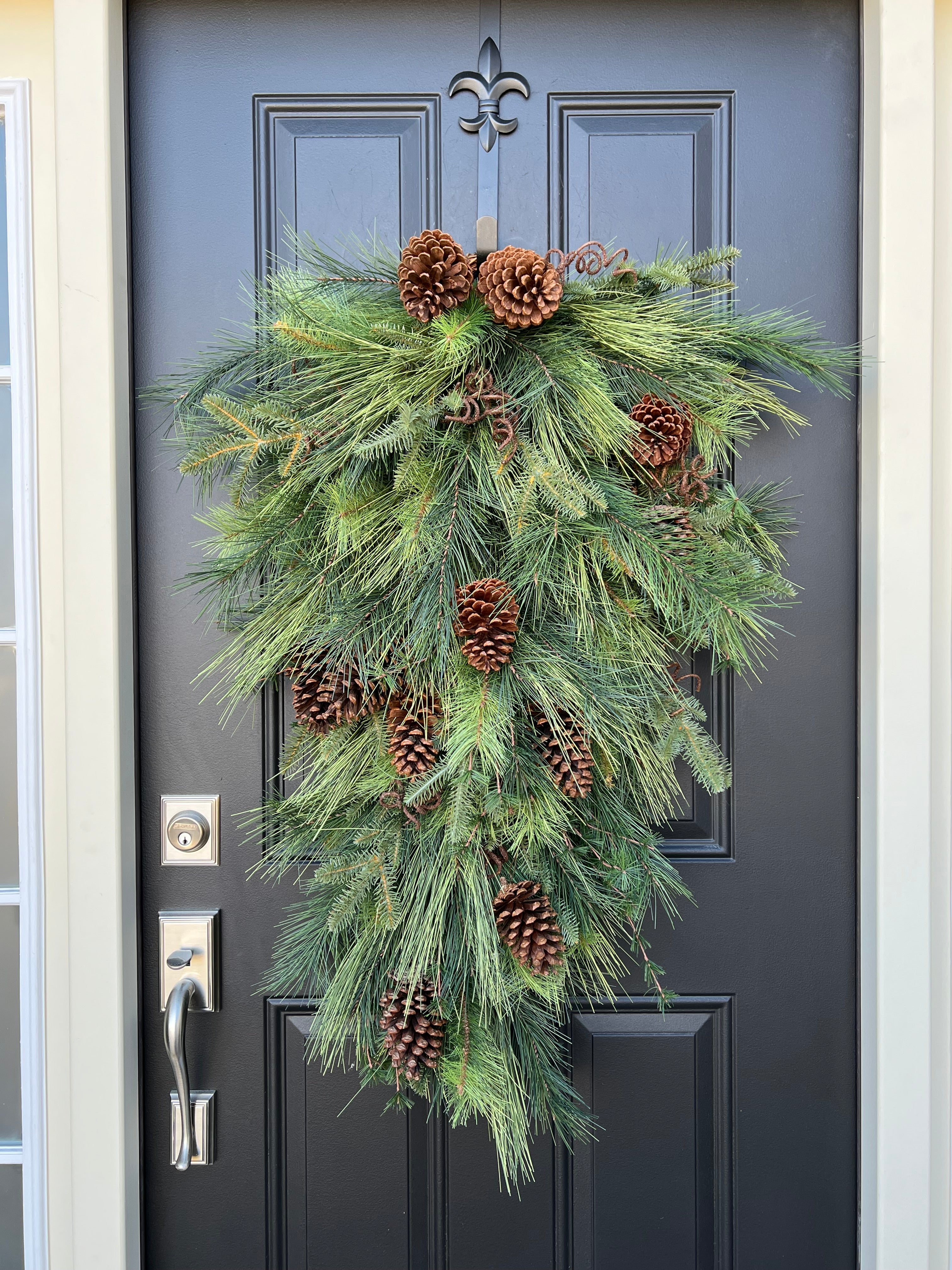 Winter Teardrop Wreath with Cardinals