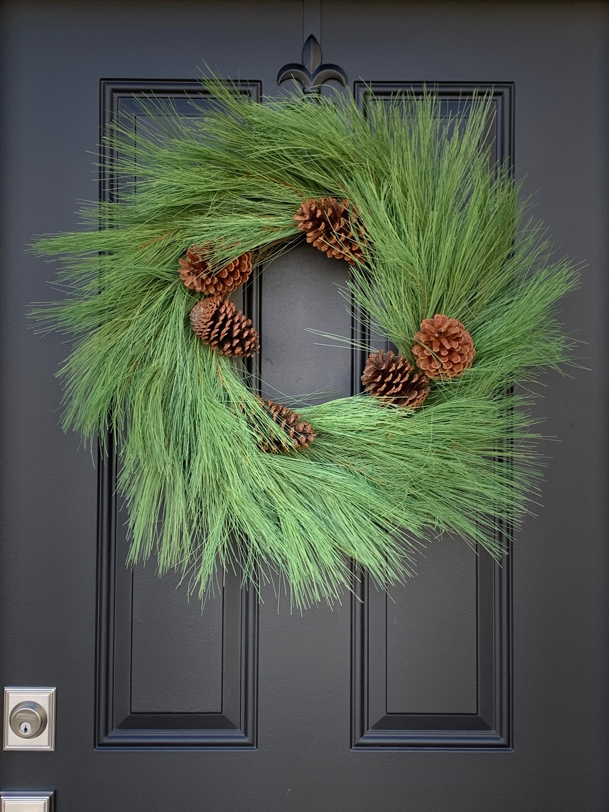 Natural Pine Wreath with Pinecones