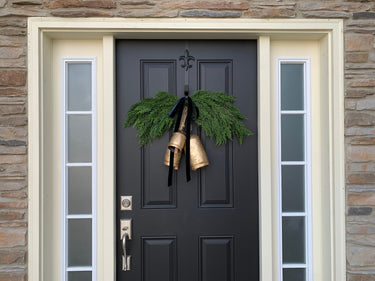 Christmas Cedar Wreath, A Nostalgic Christmas for Your Front Door - TwoInspireYou