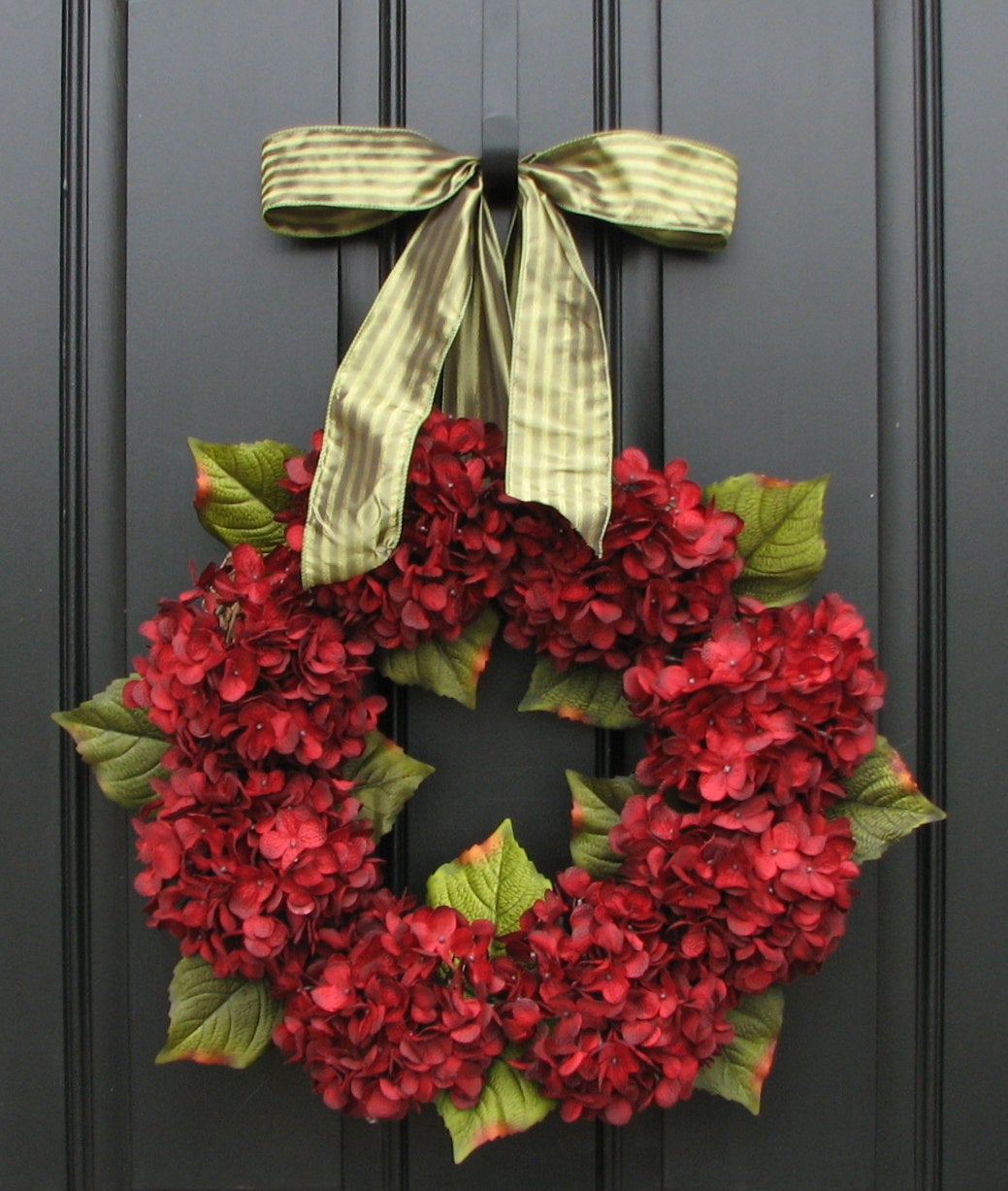 Red Hydrangea Wreath - TwoInspireYou