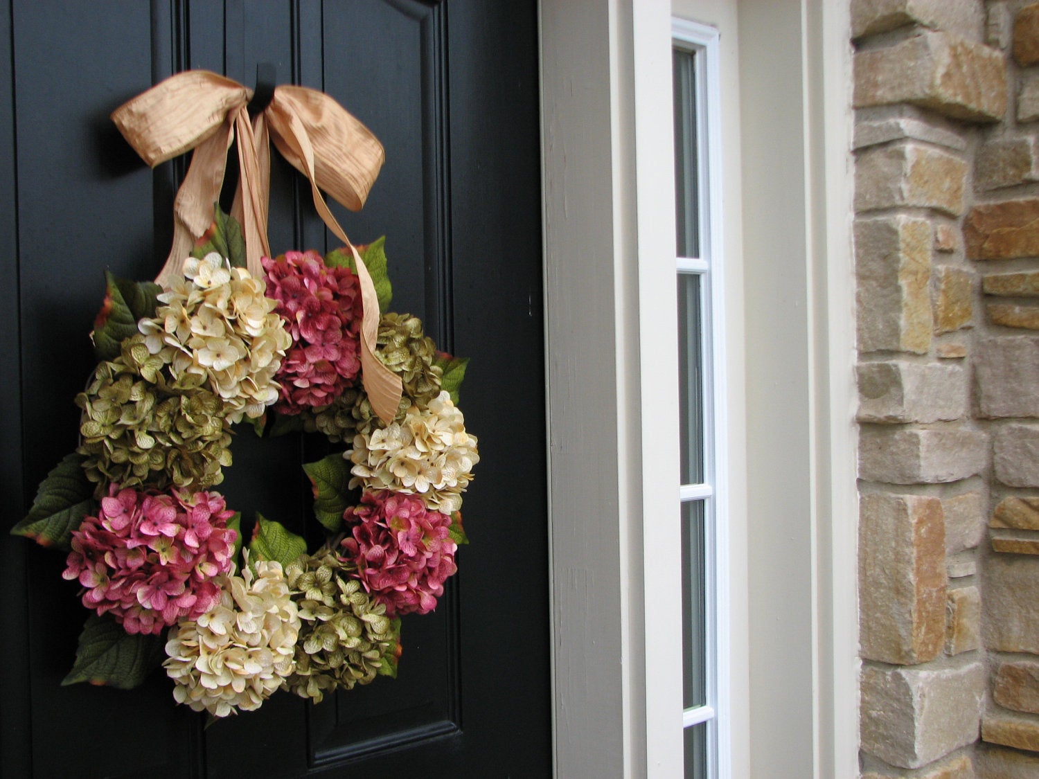 Cottage Chic Summer Hydrangea Wreath - TwoInspireYou