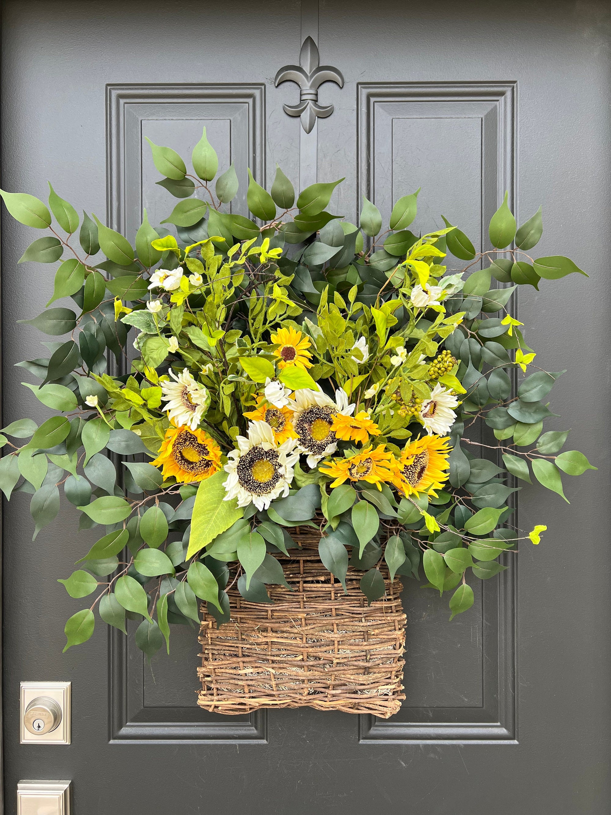 Sunflower Cottage Door Basket